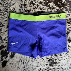Women’s Nike Pro shorts